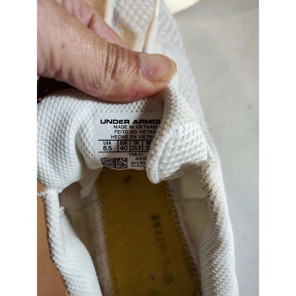 Q Under Armor Women's 8 And 1/2 White Mesh Tennis Shoe (1097)
